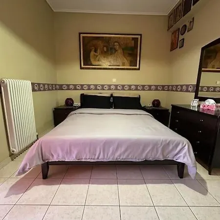 Ήσυχο Διαμέρισμα Στην Ελευσίνα Exterior foto