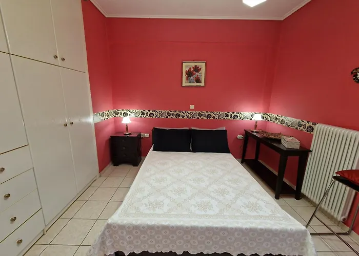Ήσυχο Διαμέρισμα Στην Ελευσίνα